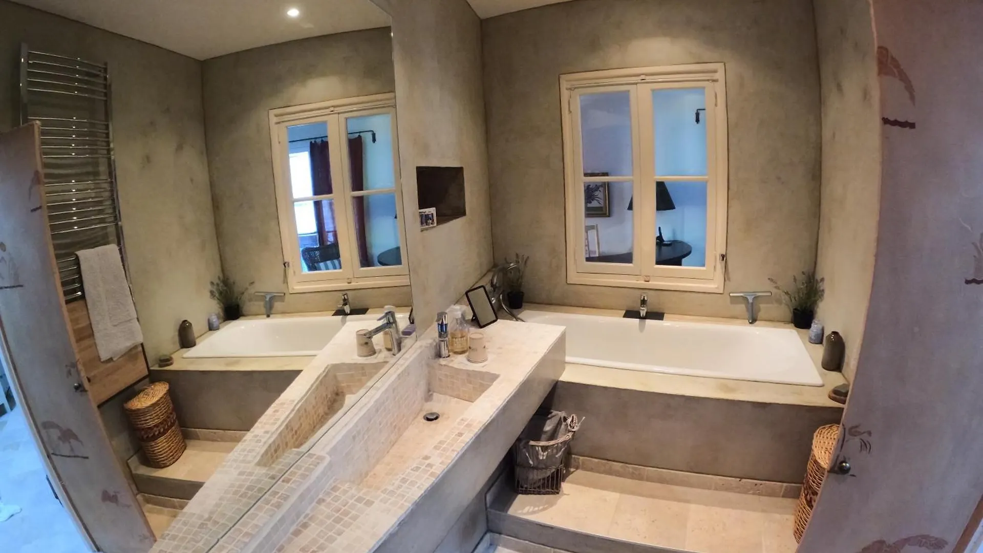 Verite Maison De Lorgues Village Center- Charming 2 Bed 2 Bath Oasis France
