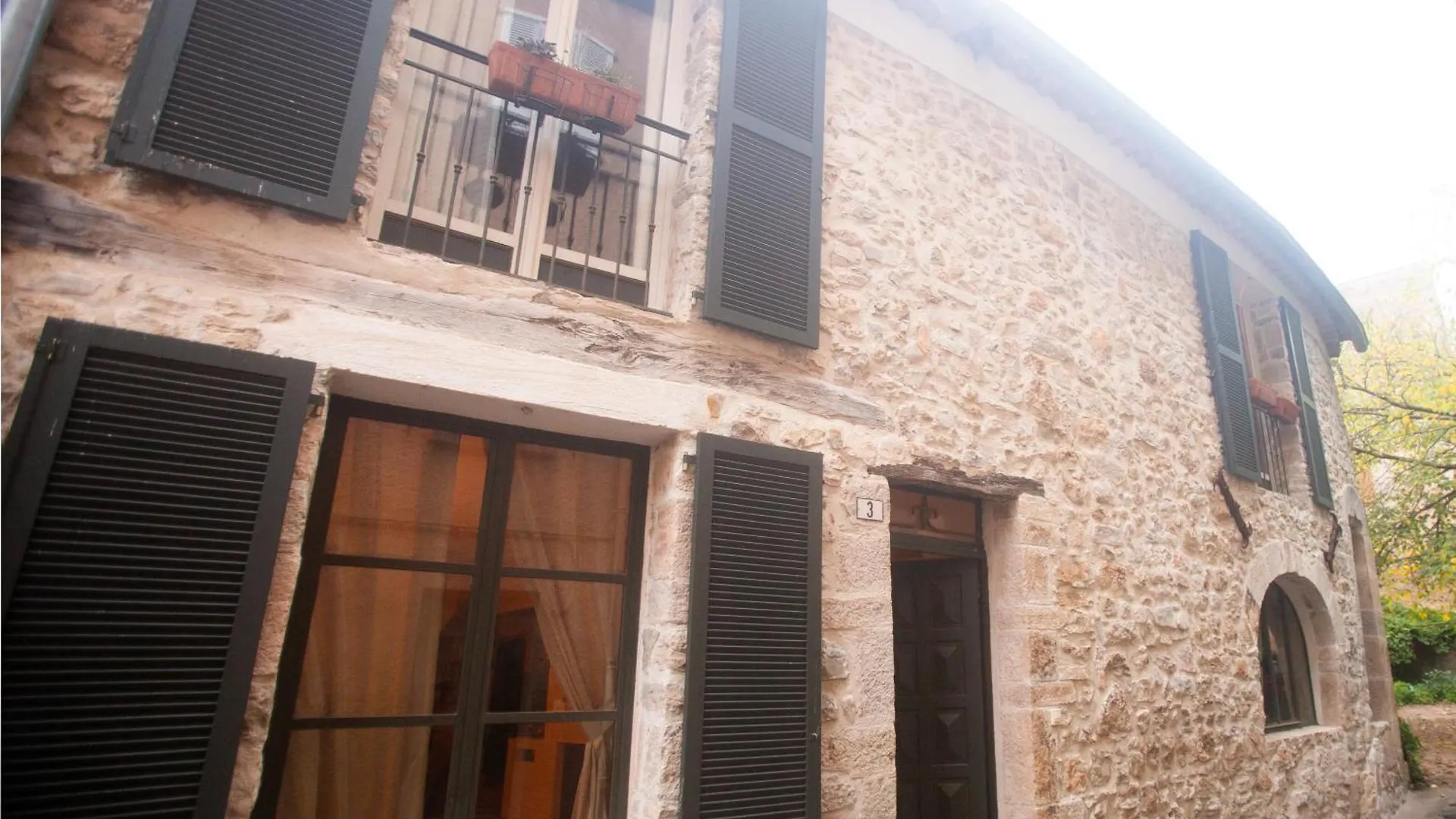 Verite Maison De Lorgues Village Center- Charming 2 Bed 2 Bath Oasis France