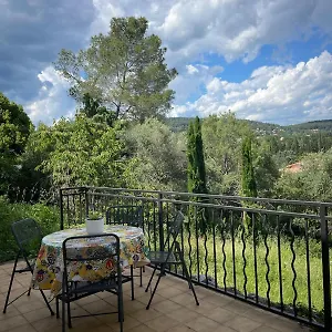 Notreve Apartment